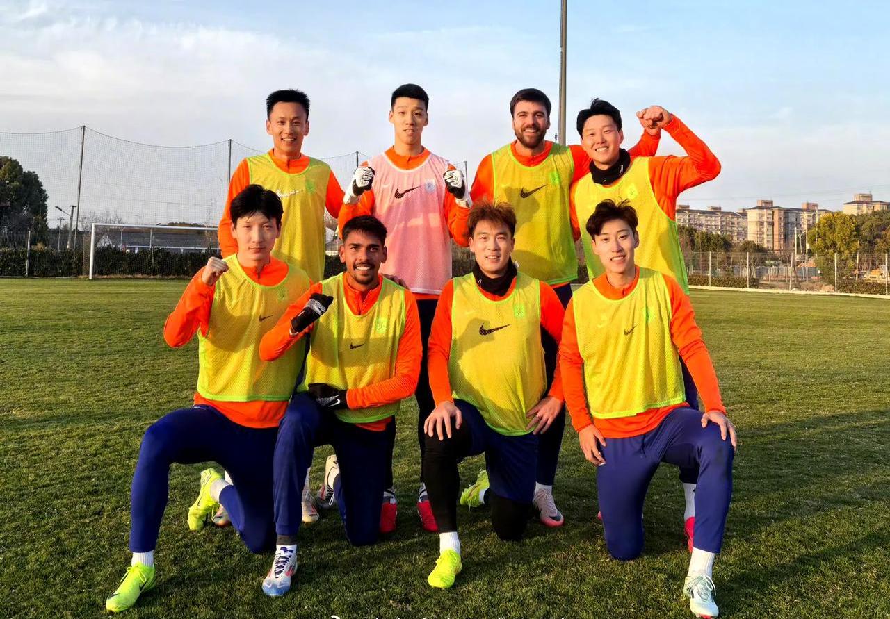 aoa体育活动-球队积极备战，毫无悬念地取得胜利(球队积极备战,毫无悬念地取得胜利的成语)