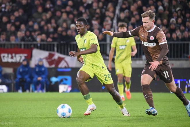 aoa体育新闻-奥格斯堡取胜主场发威，提升德甲积分排名的简单介绍