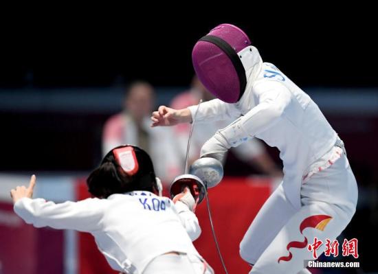 aoa体育-荷兰击剑队崭露头角，获得奖牌