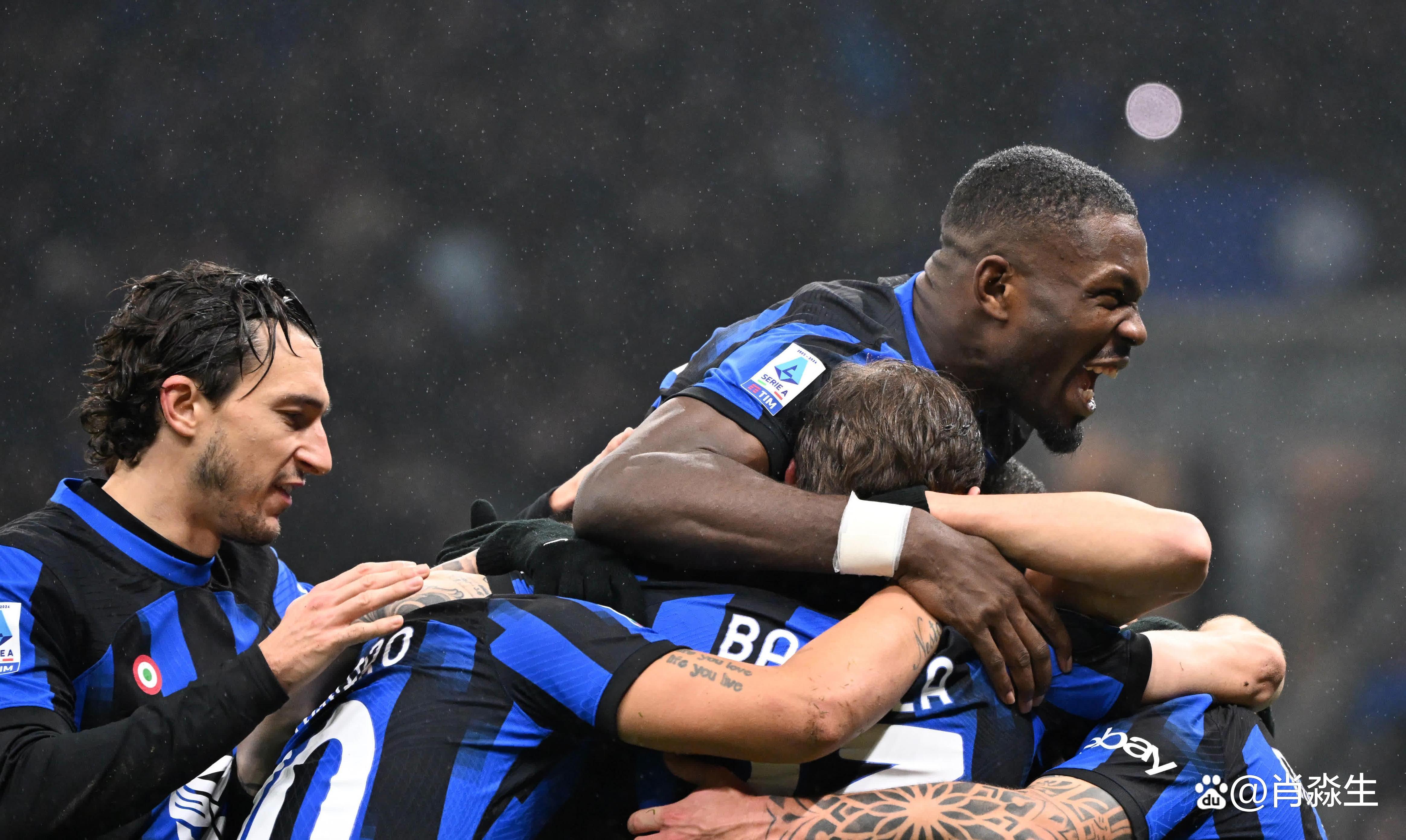 aoa体育馆-包含曼城惊险胜出，半决赛对手即将揭晓的词条