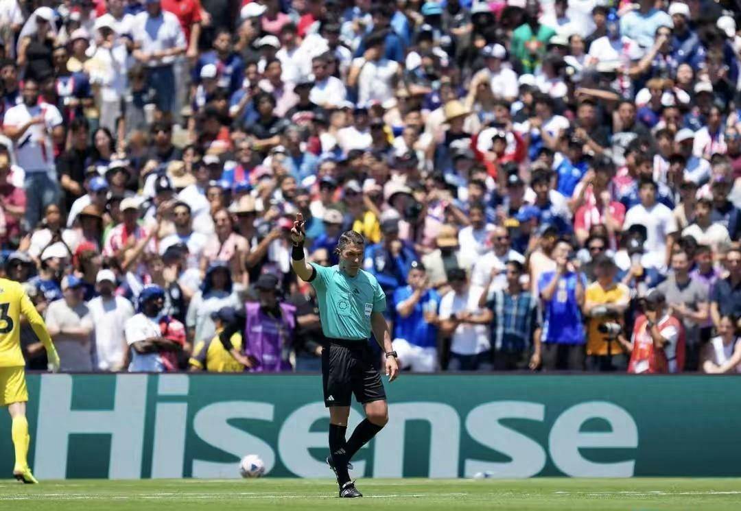 关于马竞球迷集体呐喊，只为球队取胜的信息