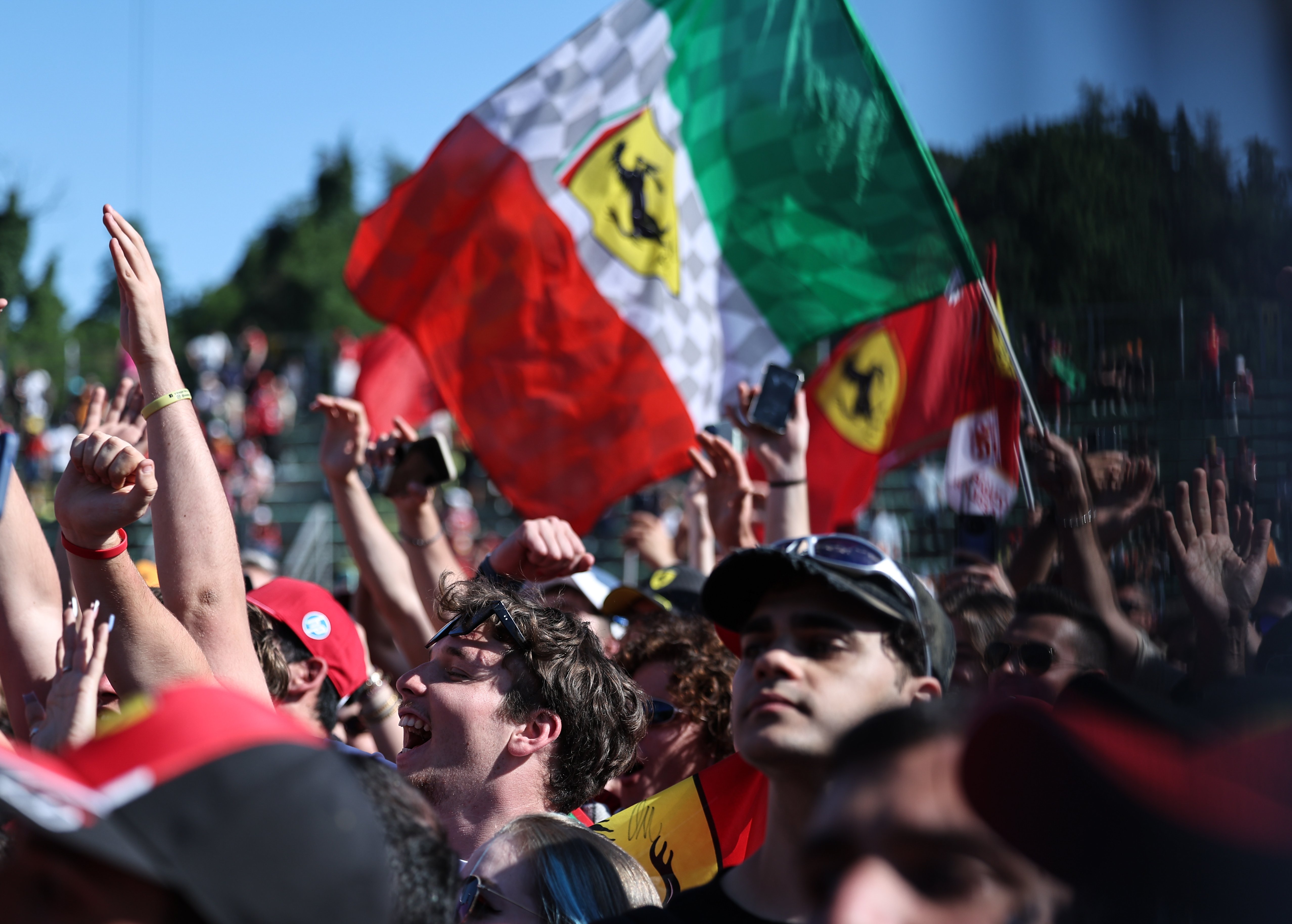 包含塞维利亚主场战胜劲敌,保持连胜势头的词条 包含塞维利亚主场战胜劲敌,保持连胜势头的词条