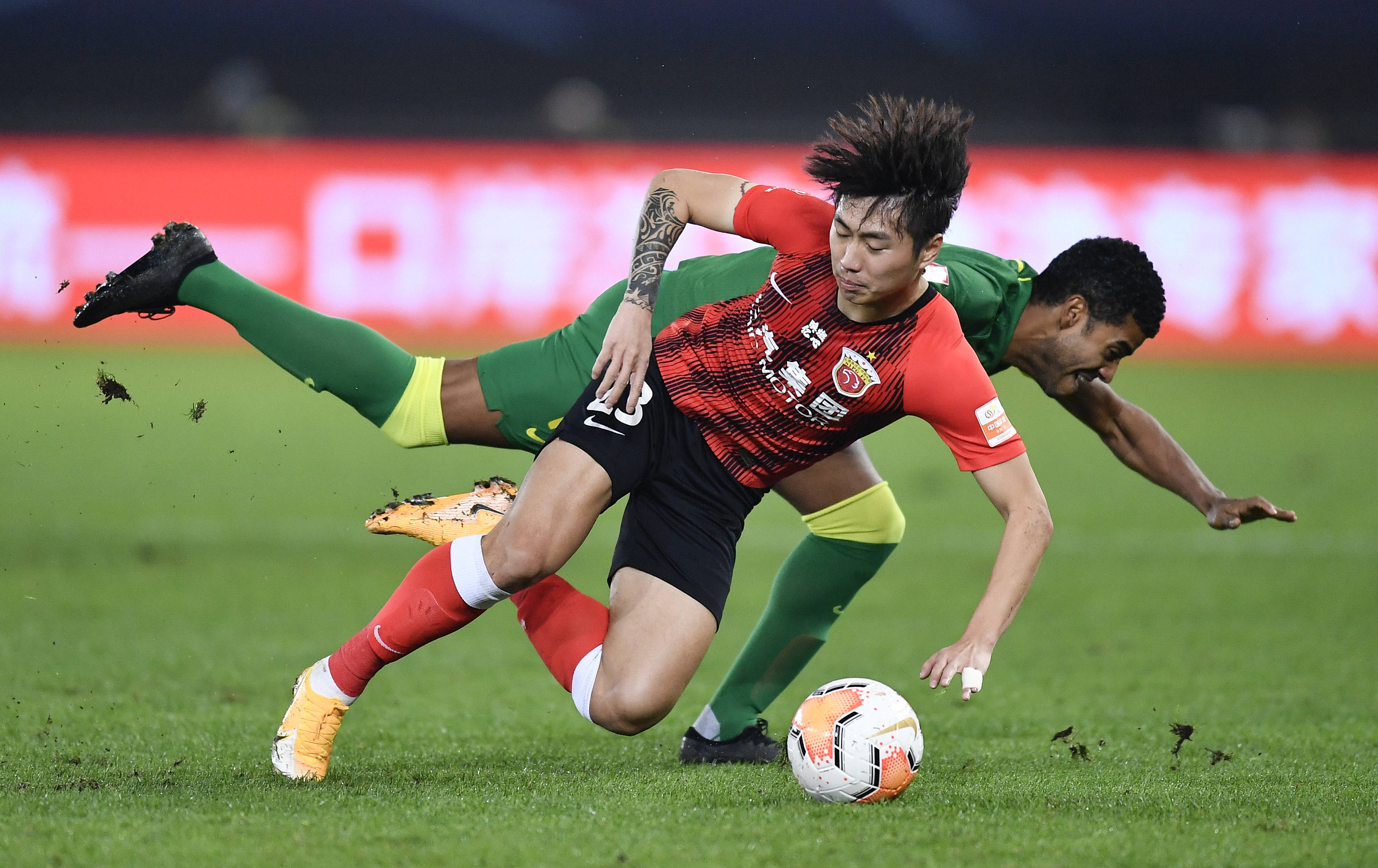 上海上港队挑战北京中赫队,双方实力对比的简单介绍 上海上港队挑战北京中赫队,双方实力对比的简单介绍