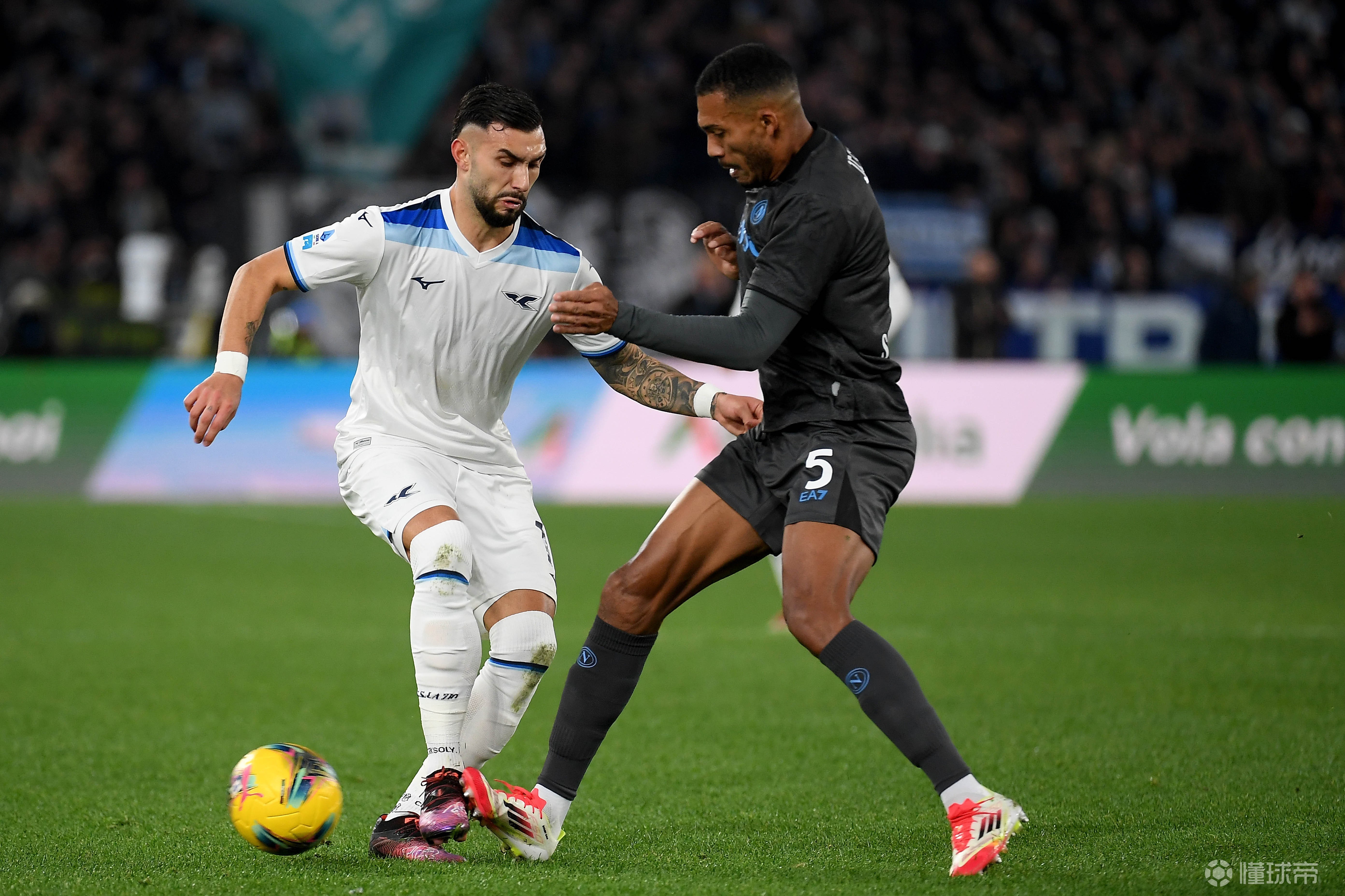 aoa体育直播-拉齐奥在比赛中取得惊心动魄的胜利