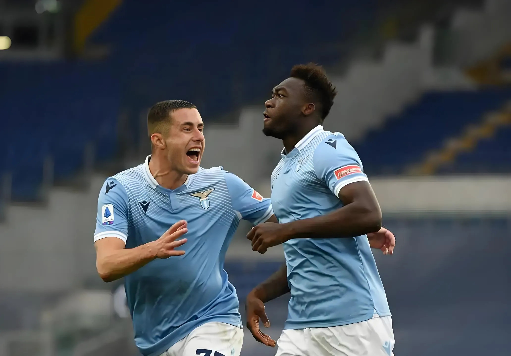 aoa体育活动-包含拉齐奥队球员踢出高水平比赛，赢得胜利的词条