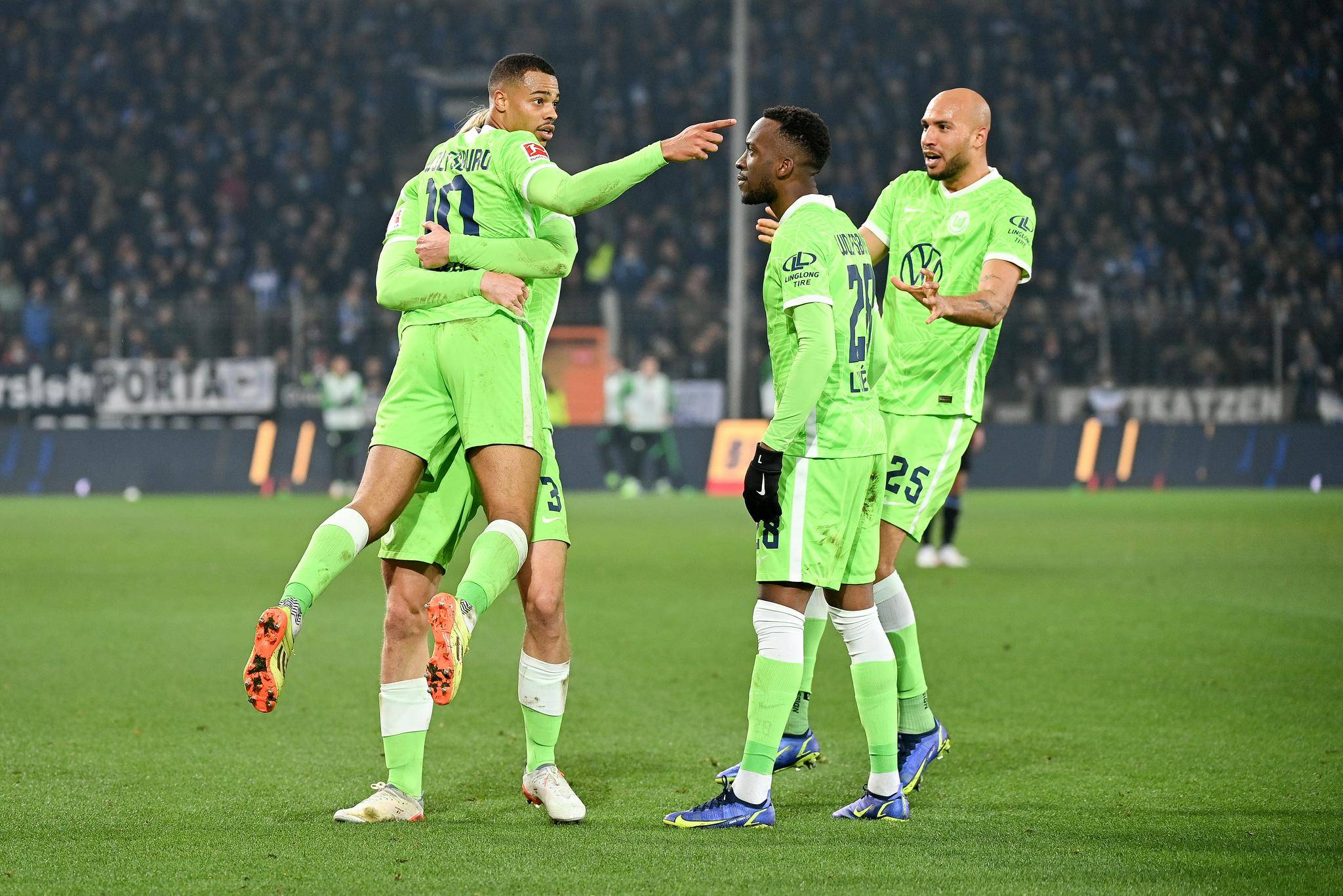 包含多特蒙德球员放假调整心态备战下一场比赛的词条